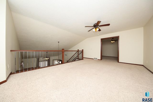 8103 S Brenda Pl Place, Sioux Falls, SD 57108