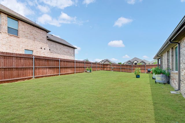 829 Poppie Lane, Midlothian, TX 76065