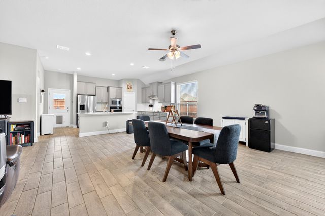 829 Poppie Lane, Midlothian, TX 76065