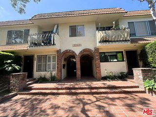 1323 S Carmelina Avenue 104, Los Angeles, CA 90025