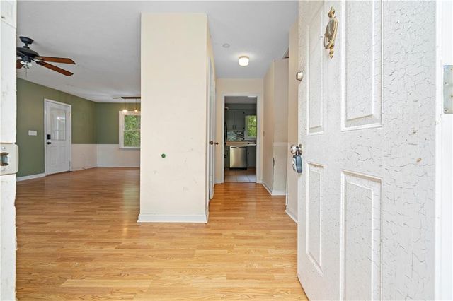 5510 Concord Circle, Gainesville, GA 30507