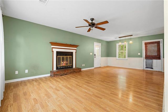 5510 Concord Circle, Gainesville, GA 30507