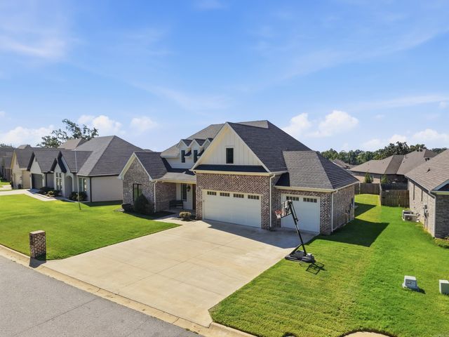 9740 Cliffside Drive, Sherwood, AR 72120