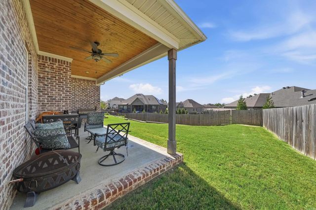 9740 Cliffside Drive, Sherwood, AR 72120