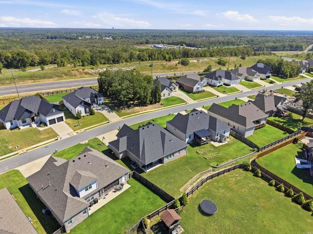 9740 Cliffside Drive, Sherwood, AR 72120