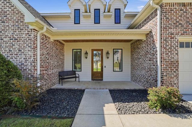 9740 Cliffside Drive, Sherwood, AR 72120