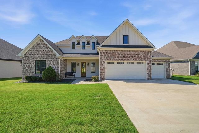 9740 Cliffside Drive, Sherwood, AR 72120