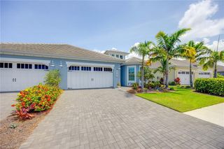 5767 Highbourne DR, Naples, FL 34113