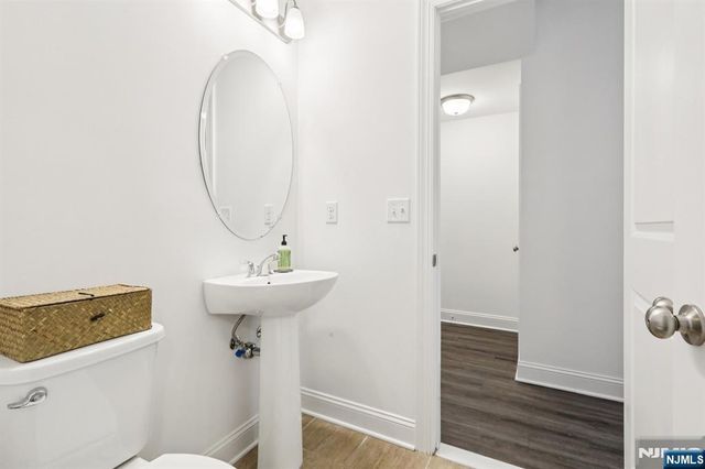 69 Parkside Lane 1203, Teaneck, NJ 07666