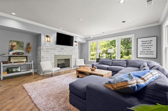 6370 Haddington Lane, Suwanee, GA 30024