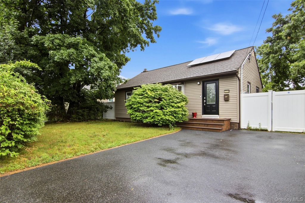 114 Davidson Street, Wyandanch, NY 11798
