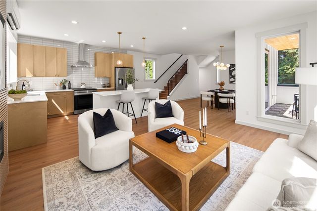 2652 NW 95th Street, Seattle, WA 98117