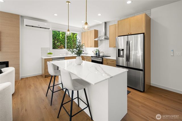 2652 NW 95th Street, Seattle, WA 98117