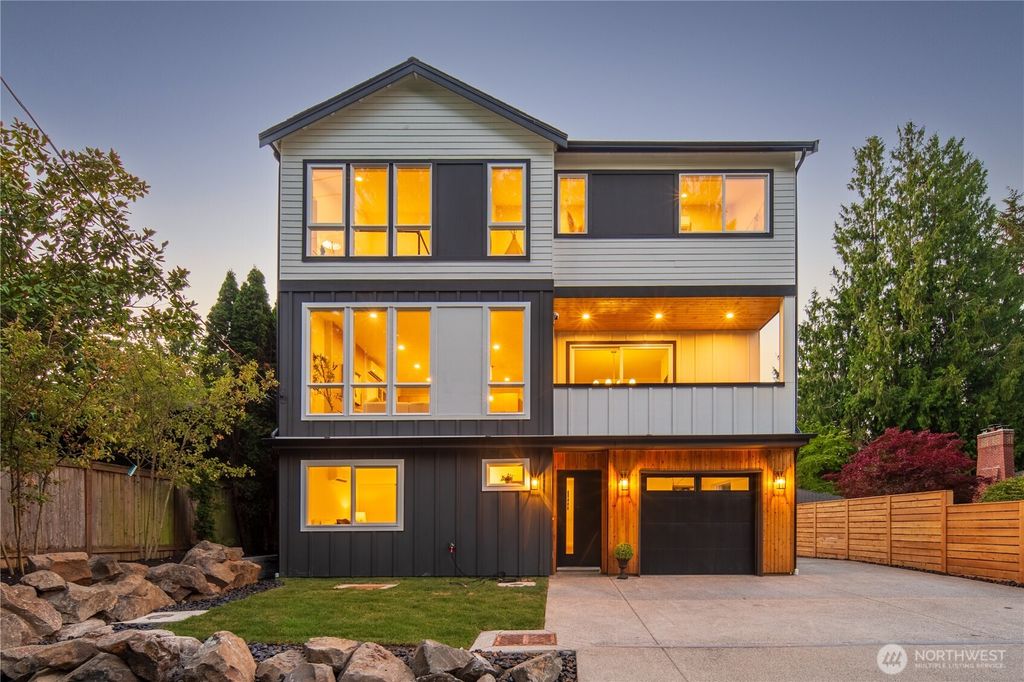 2652 NW 95th Street, Seattle, WA 98117
