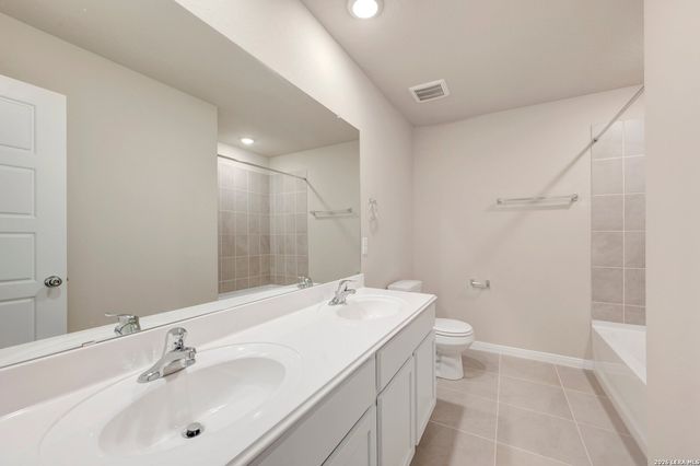 1112 Limestone Ridge, Seguin, TX 78155