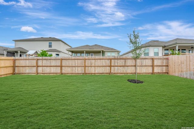 1112 Limestone Ridge, Seguin, TX 78155