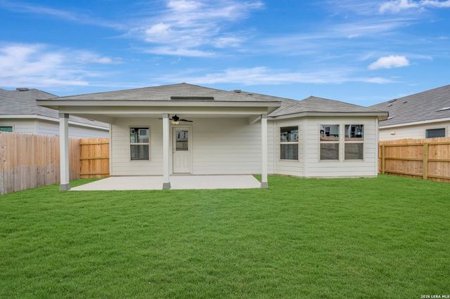 1112 Limestone Ridge, Seguin, TX 78155