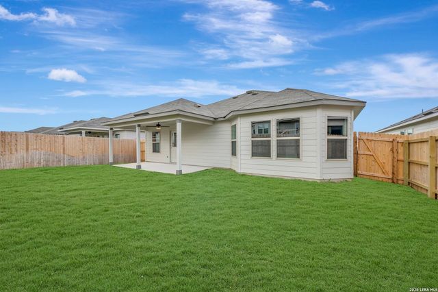 1112 Limestone Ridge, Seguin, TX 78155