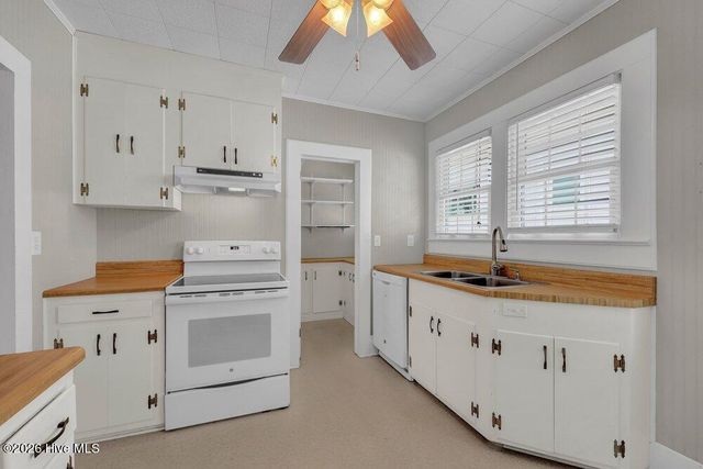 209 Channel Drive N, Wrightsville Beach, NC 28480