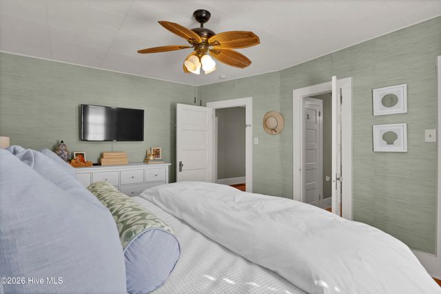 209 Channel Drive N, Wrightsville Beach, NC 28480