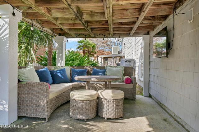 209 Channel Drive N, Wrightsville Beach, NC 28480