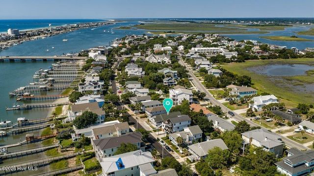 209 Channel Drive N, Wrightsville Beach, NC 28480