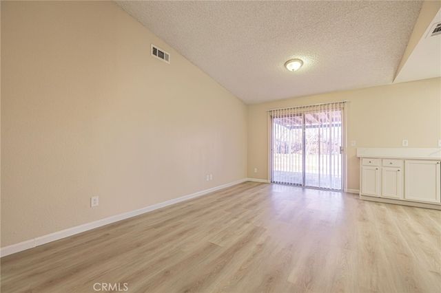 1129 Lightcap, Lancaster, CA 93535