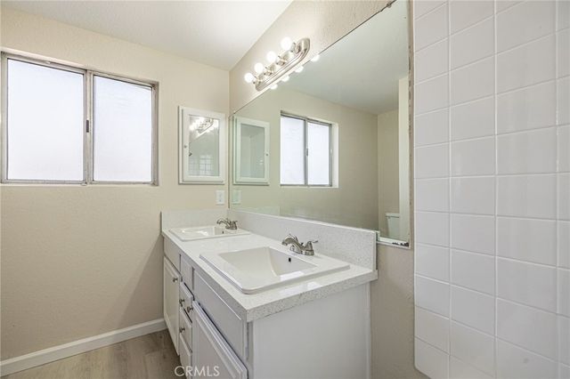 1129 Lightcap, Lancaster, CA 93535