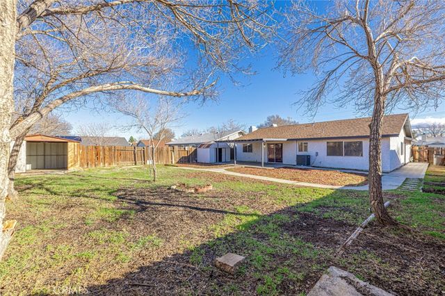 1129 Lightcap, Lancaster, CA 93535