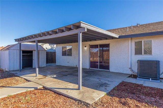 1129 Lightcap, Lancaster, CA 93535