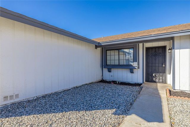 1129 Lightcap, Lancaster, CA 93535
