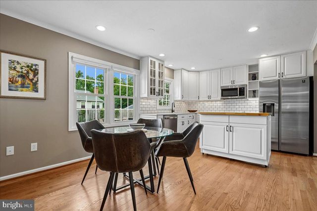 6404 KINGS LANDING RD, Alexandria, VA 22310
