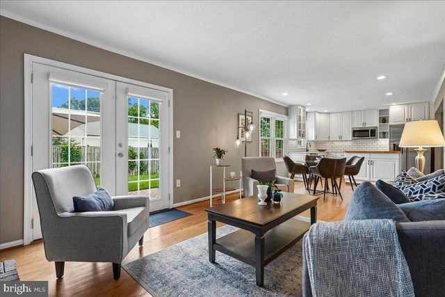 6404 KINGS LANDING RD, Alexandria, VA 22310