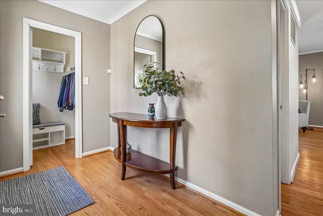 6404 KINGS LANDING RD, Alexandria, VA 22310