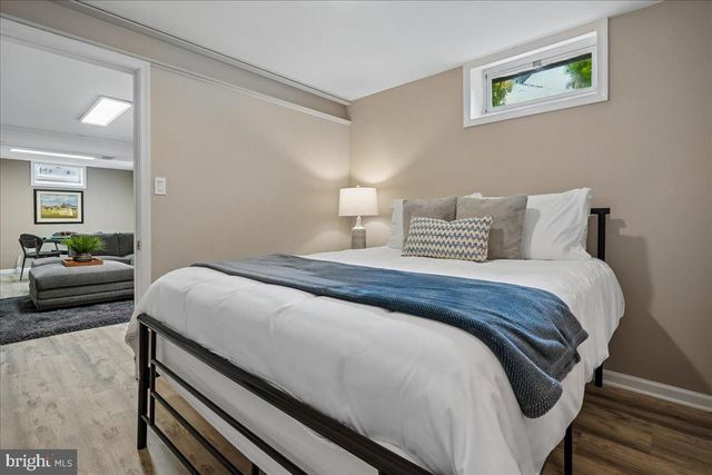 6404 KINGS LANDING RD, Alexandria, VA 22310