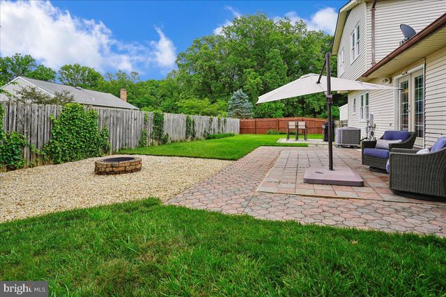 6404 KINGS LANDING RD, Alexandria, VA 22310