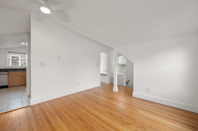14 Notre Dame Ave C, Cambridge, MA 02140