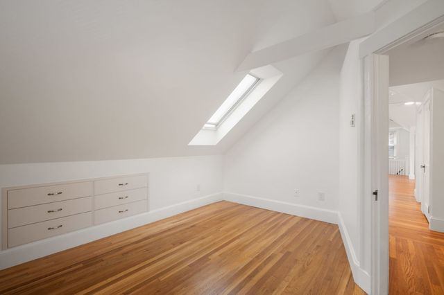 14 Notre Dame Ave C, Cambridge, MA 02140