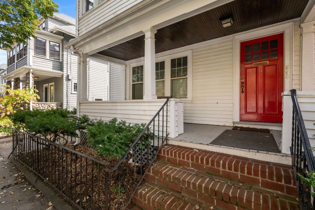 14 Notre Dame Ave C, Cambridge, MA 02140