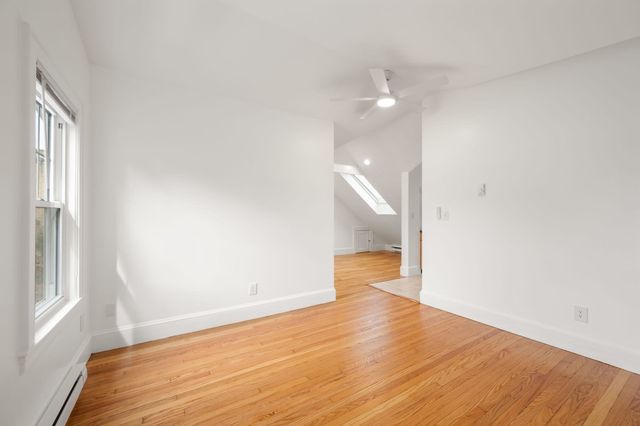 14 Notre Dame Ave C, Cambridge, MA 02140