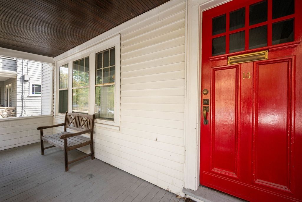 14 Notre Dame Ave C, Cambridge, MA 02140