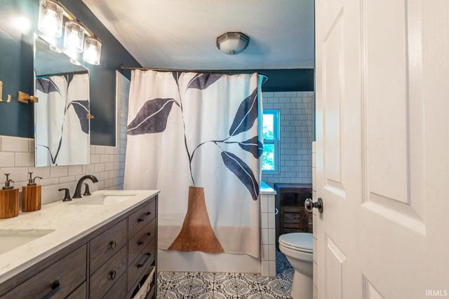 2151 E Mel Currie Road, Bloomington, IN 47408