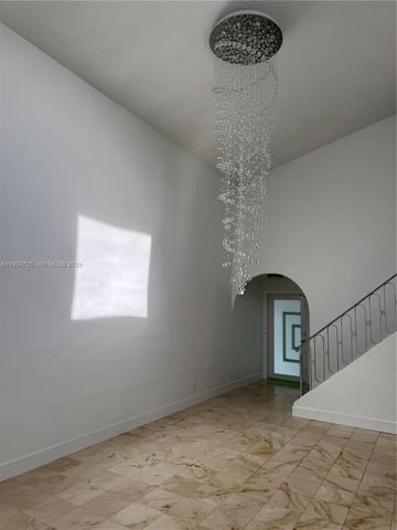 17324 NW 63rd Ave 17324, Hialeah, FL 33015