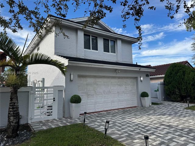 17324 NW 63rd Ave 17324, Hialeah, FL 33015