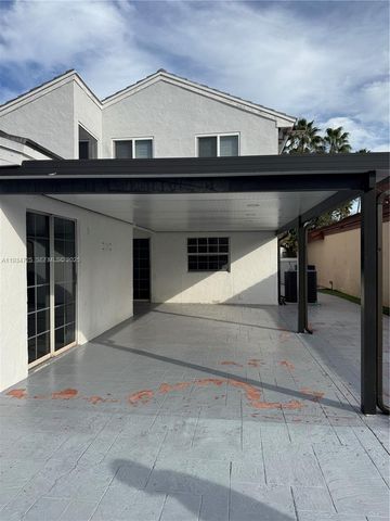 17324 NW 63rd Ave 17324, Hialeah, FL 33015