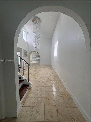 17324 NW 63rd Ave 17324, Hialeah, FL 33015