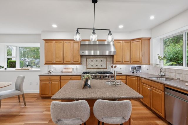268 Berendos Avenue, Pacifica, CA 94044