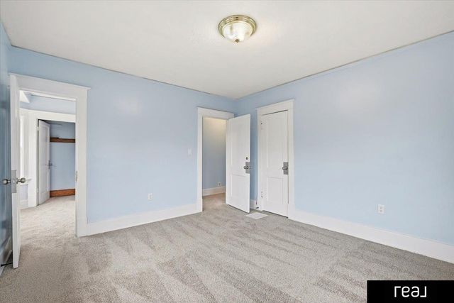 6021 N 24 Street, Omaha, NE 68110