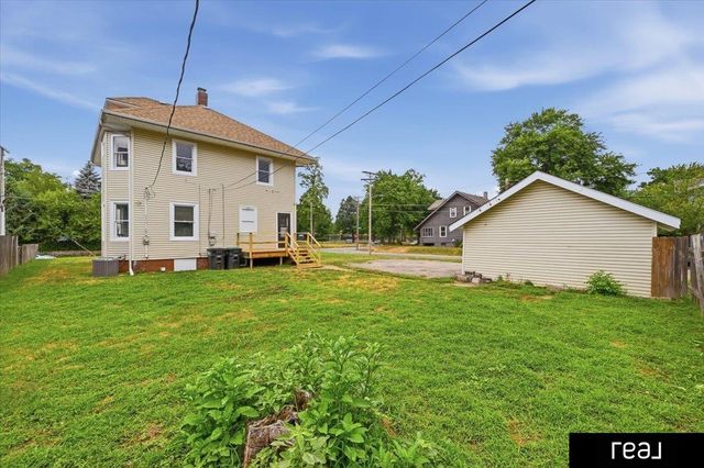 6021 N 24 Street, Omaha, NE 68110