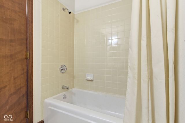 21102 N Banbury Road, Noblesville, IN 46062
